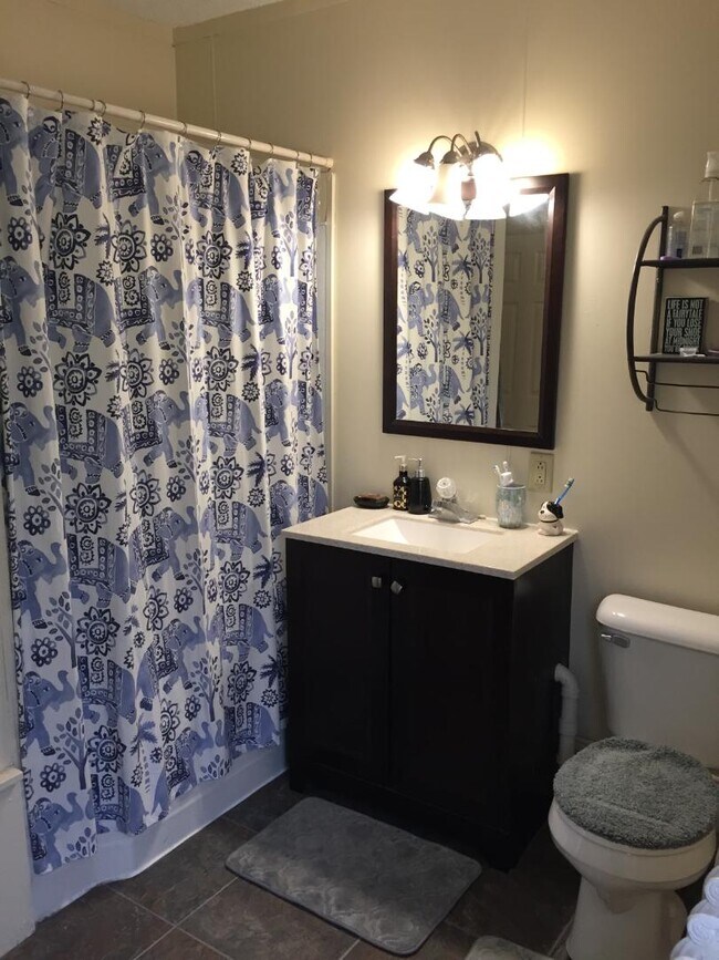 Foto del edificio - 311 America Ave NW