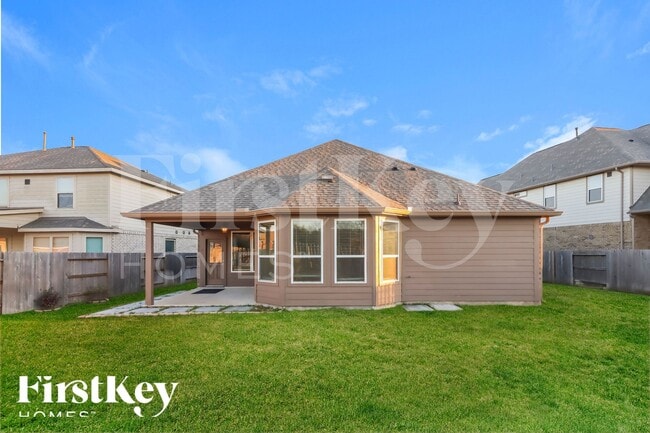 Building Photo - 31306 Little Garden Ct