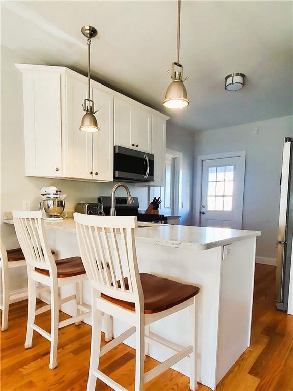 Building Photo - 40 Simmons St