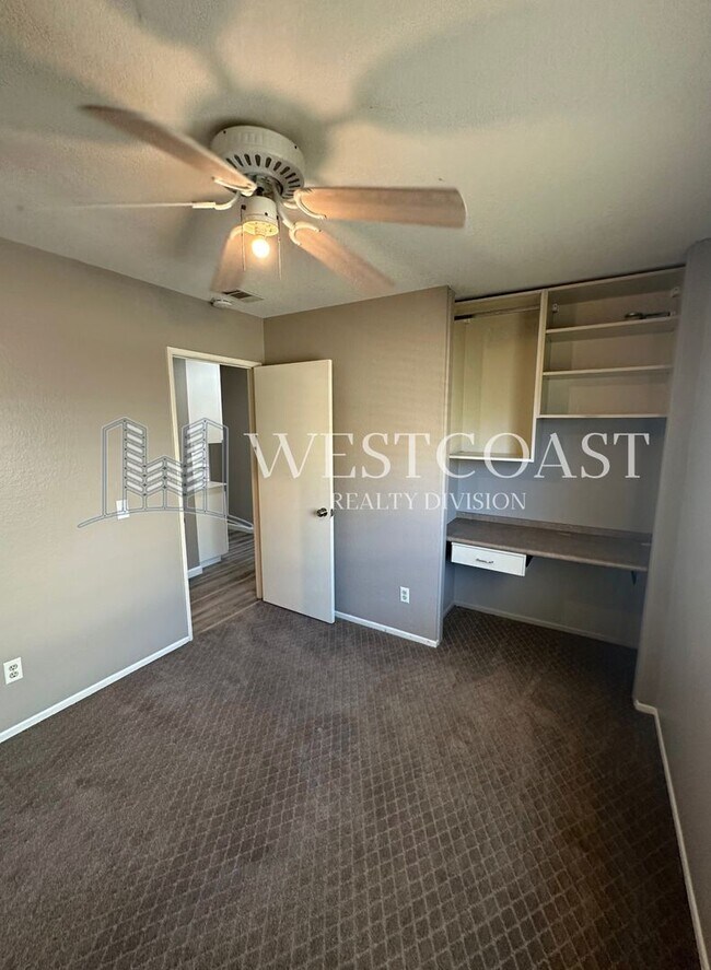 Building Photo - Spacious 4-Bedroom Home with Scenic Views ...