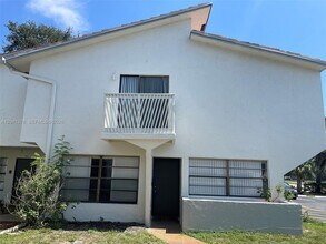 Building Photo - 2580 Coral Springs Dr