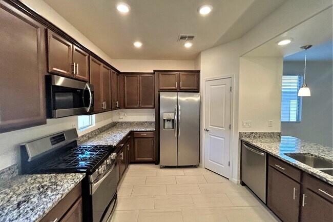 Building Photo - 3425 W Alta Vista Rd