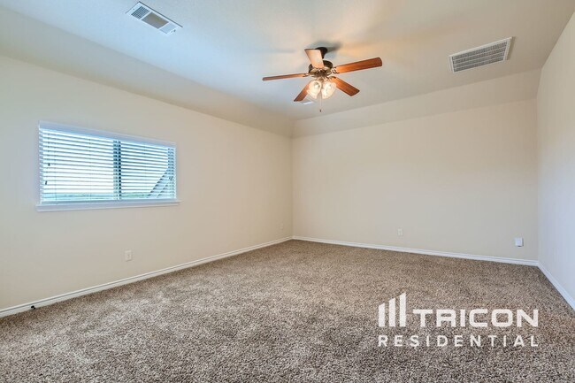Foto del edificio - 1044 Lufkin Ln