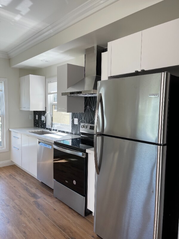 Building Photo - 203 S Meridith Ave