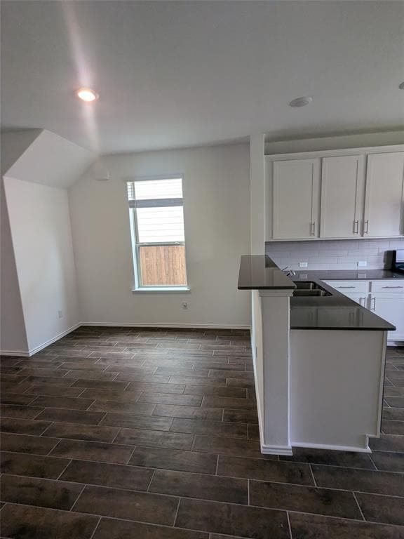 Building Photo - 272 Redonda Dr