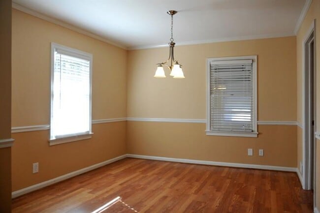 Foto del edificio - 1278 Fairhill Ln NE
