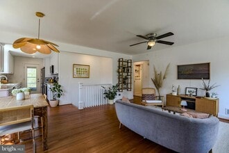 Building Photo - 3104 Gumwood Dr