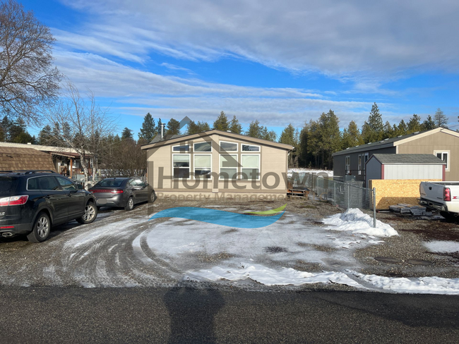 Building Photo - Spacious 3-Bedroom Home in an Athol Reside...