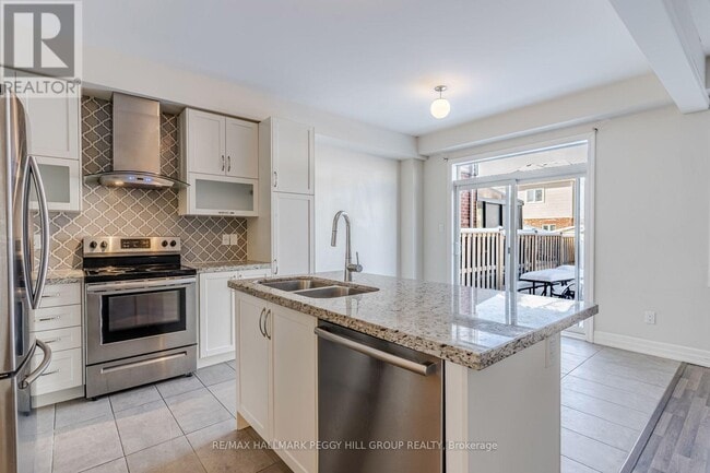 Building Photo - 181 Wagner Crescent