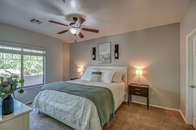 Master Bedroom - 525 N Miller Rd