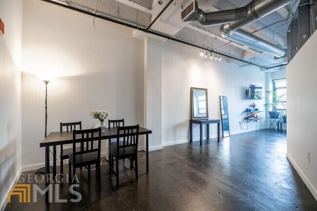Foto del edificio - 878 Peachtree St NE