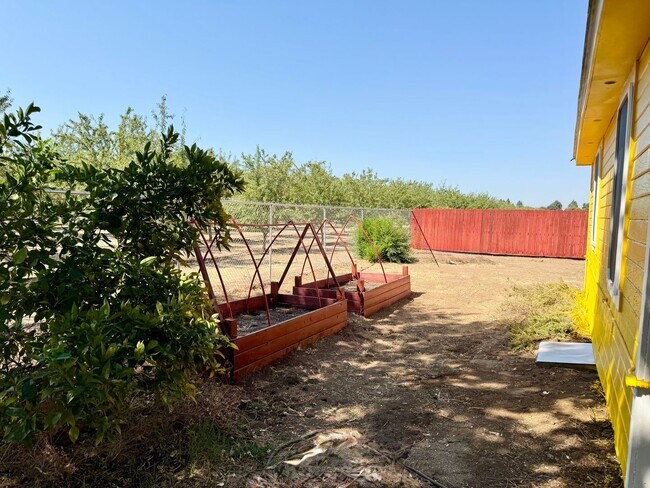 Foto del edificio - Great Rate! Charming Country Retreat Surro...