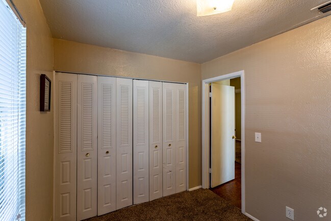 D2: 3HAB, 2BA - 1,000 ft² - Summerstone Duplexes