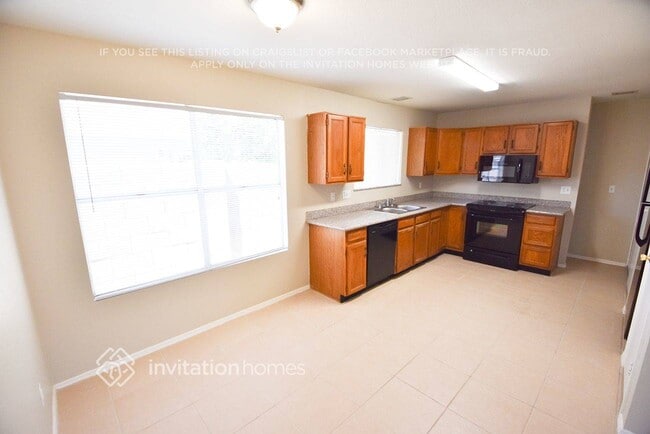 Foto del edificio - 4433 W Taro Dr