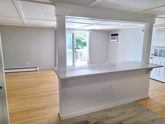 Building Photo - 2 B Filias Cir