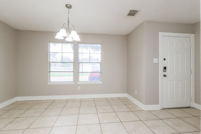 Building Photo - 10202 Farrell Dr