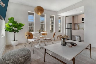 Building Photo - 4025 Indian Creek Dr