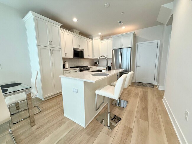 Foto del edificio - 2170 Northbank Pl