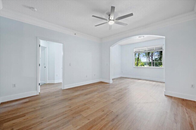 Building Photo - 7203 Myrtlewood Cir W