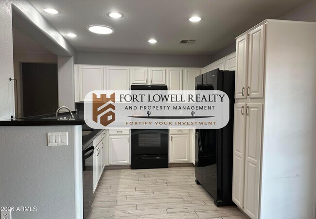 Foto del edificio - 1401 S 228th Ln