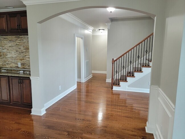Building Photo - 1005 Brittain Downs Dr