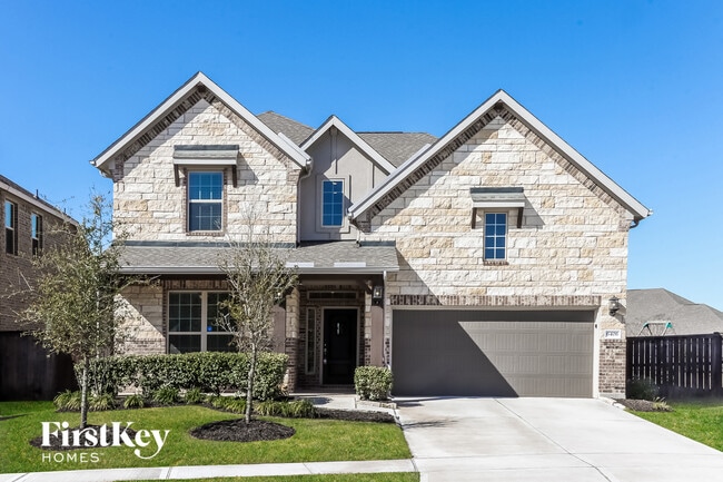 Building Photo - 6406 Wolf Run Dr