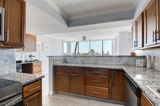 Building Photo - 3111 Bel Air Dr