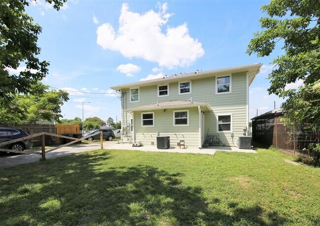 Foto del edificio - 3410 Blodgett St
