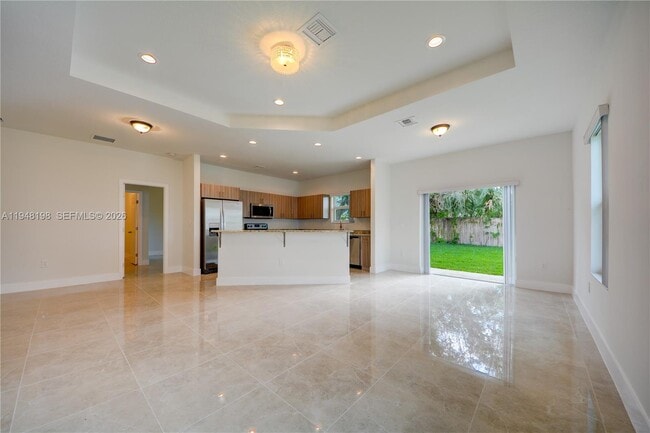 Building Photo - 709 SW 3rd St