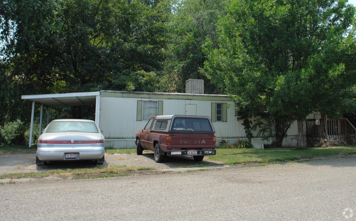 Primary Photo - 8373 W Chinden Blvd
