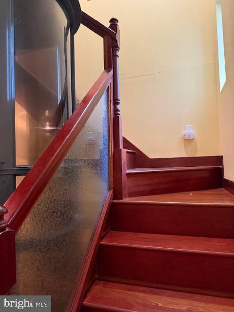 Building Photo - 12330 Potomac View Rd