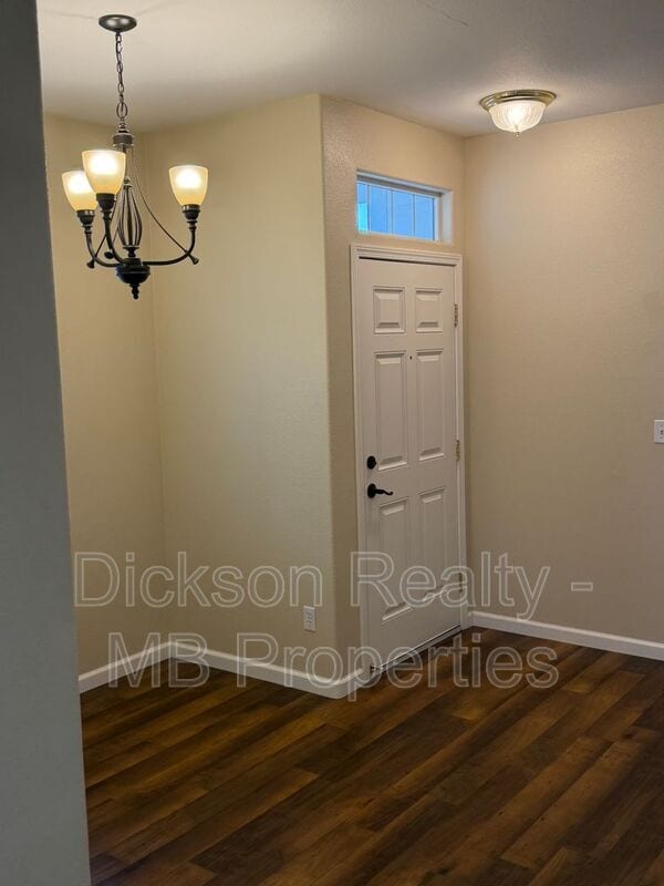 Foto del edificio - 2388 Sapphire Ridge Way