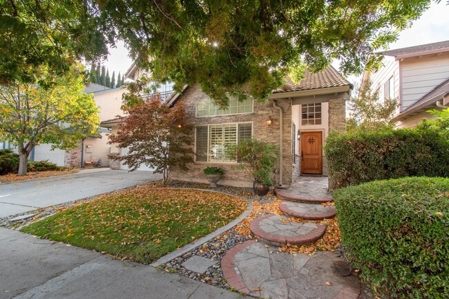 Photo - 1547 Deluca Dr House
