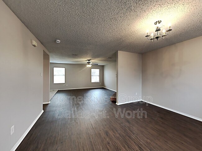 Building Photo - 8720 Polo Dr