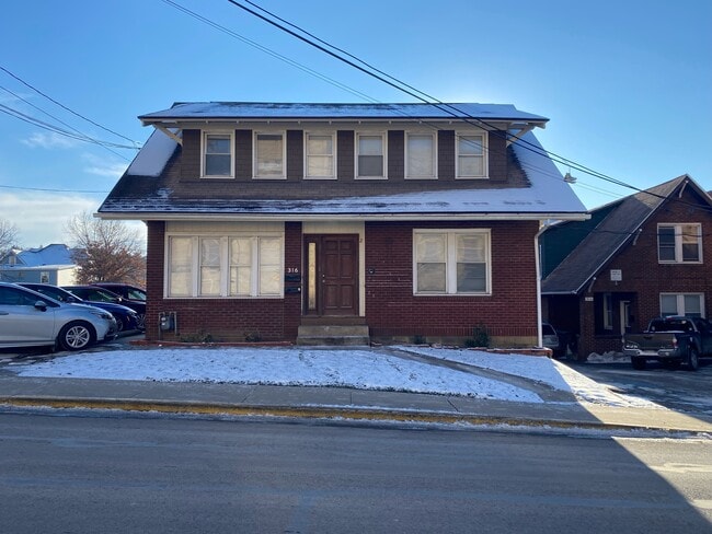 Building Photo - 316 Forest Ave