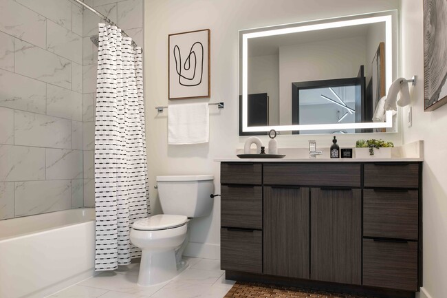 One Bedroom Bath - 220 Meridian