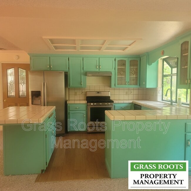 Building Photo - 20 Turpentine Dr