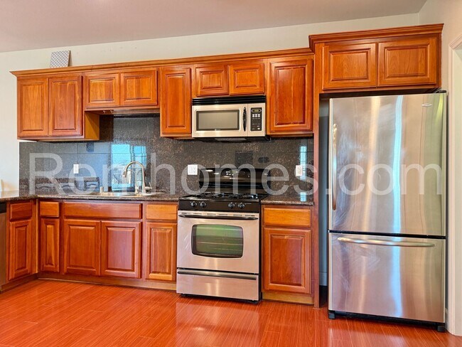 Foto del edificio - 7056 Fulton St