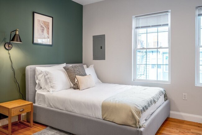 Foto del edificio - 309R Sumner St