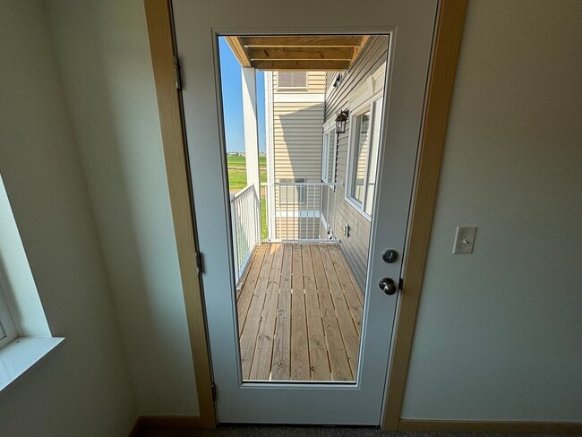 Building Photo - Hickory Grove