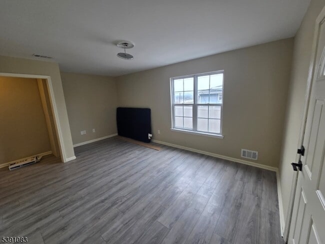 Foto del edificio - 7309 Dane Ct