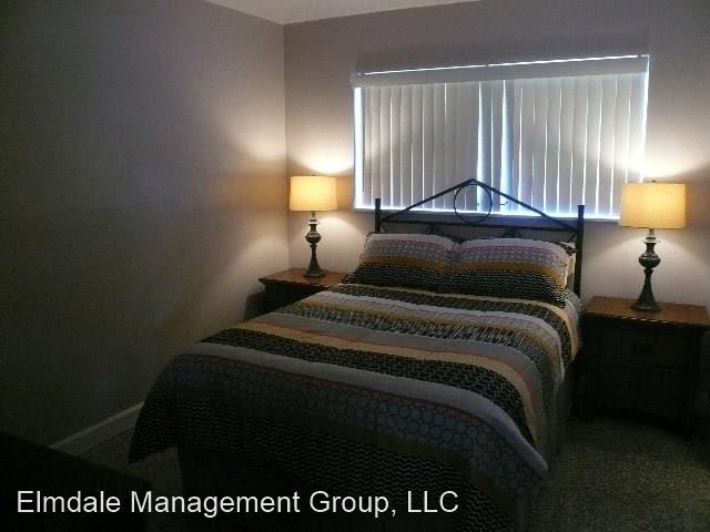 2 br, 1.5 bath House - 1570 4th Ave photo'