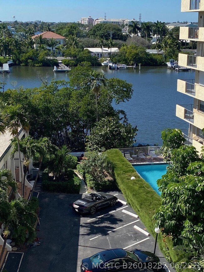 Building Photo - 3589 S Ocean Blvd
