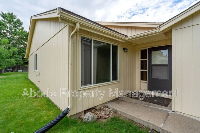 Building Photo - 604 Jocelyn Drive