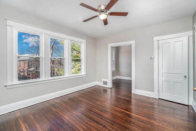 Foto del edificio - 2218 Scott St