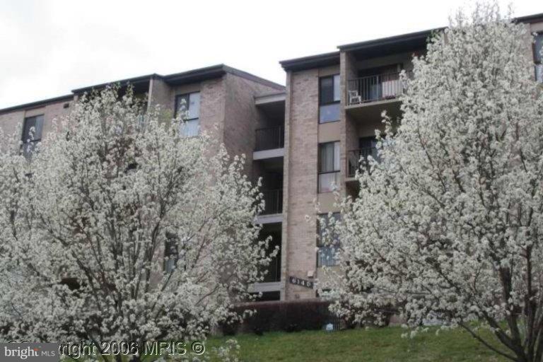 Foto principal - 6145 Edsall Rd