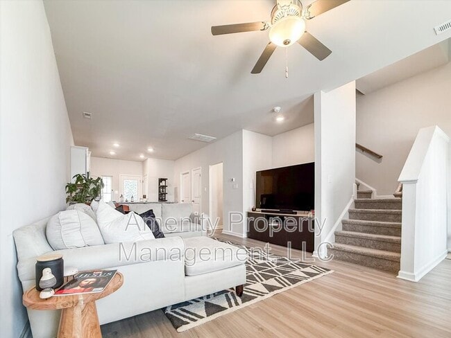 Building Photo - 1527 Auckland Ct