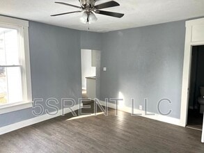 Building Photo - 410 Gray Ave