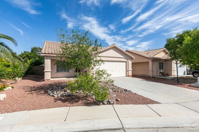 Foto del edificio - Gorgeous one story 3 bedroom 2 Bathroom Ho...