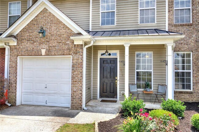 Building Photo - 3016 Kentmere Dr